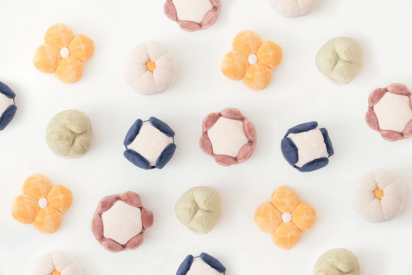 Interactive Plush Pet Toy – Squeaker & Hidden Treat Pocket